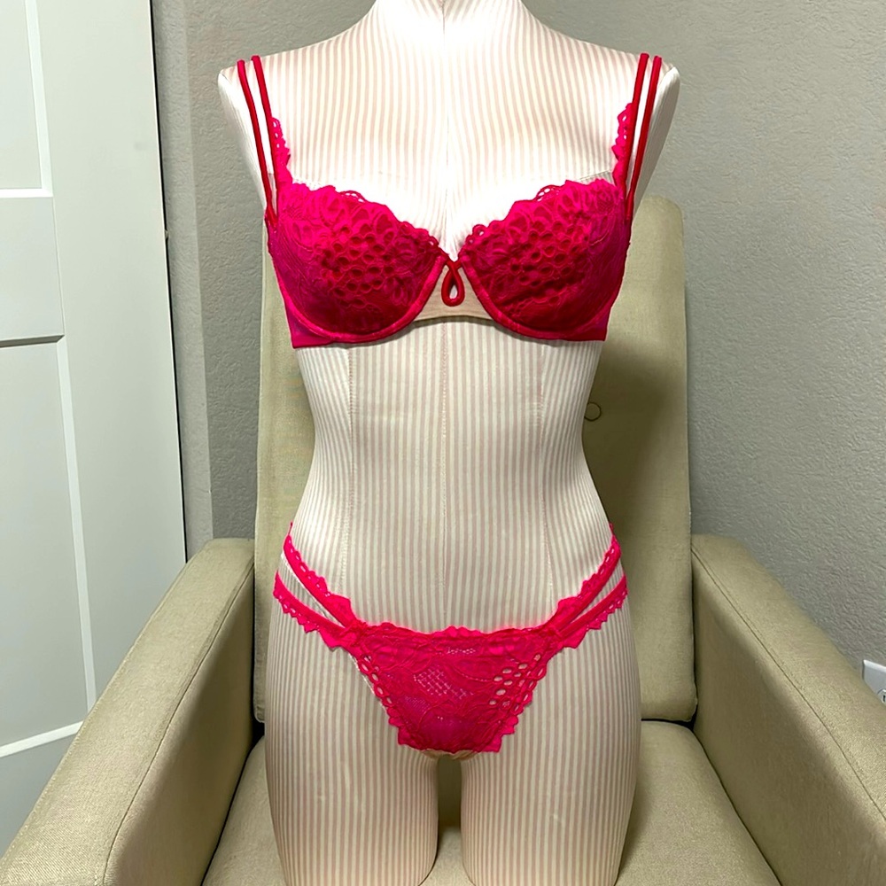 VS lacy bra and panty set